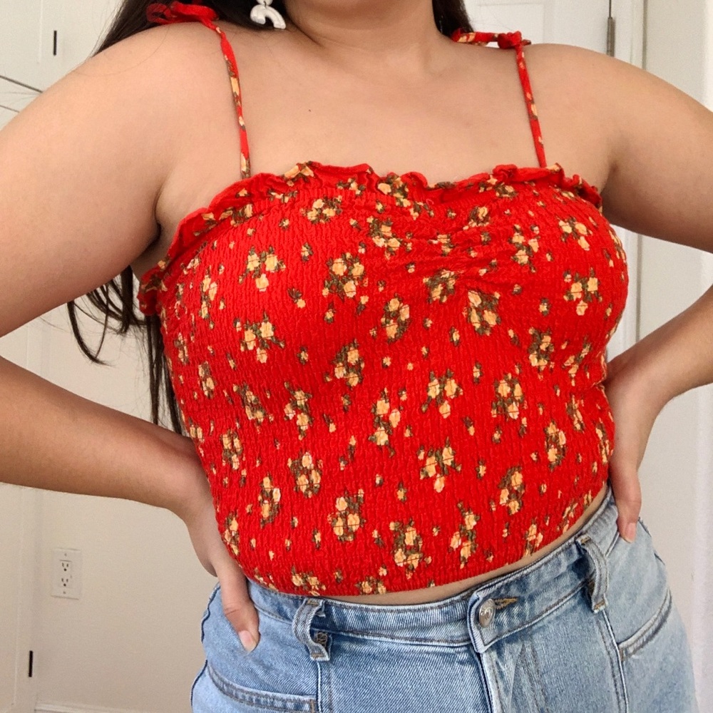 Active USA Red/ Yellow Floral Top Size Medium